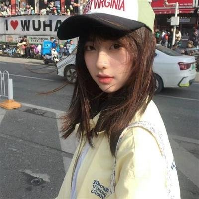 抬头见喜海报